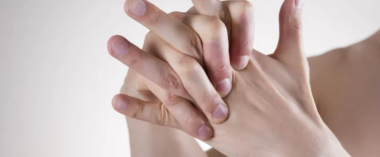 Top 5 Gentle Morning Hand Stretches for Rheumatoid Arthritis Relief