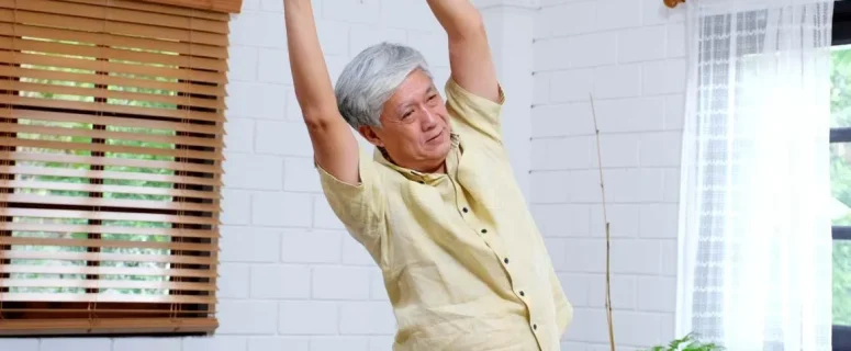 Gentle Shoulder Stretches for Rheumatoid Arthritis Morning Pain Relief